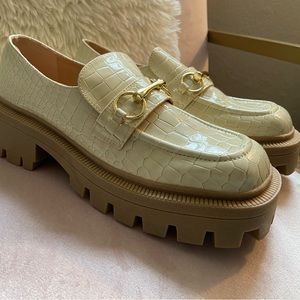 Urban Outfitters Boca Lugged Lofer